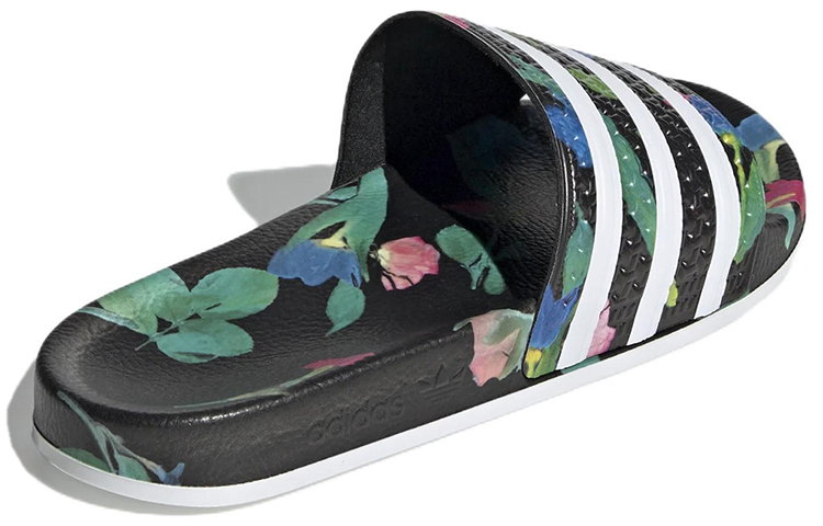 Shop (W) 阿迪达斯 Adilette 黑色花卉拖鞋 EE4853
