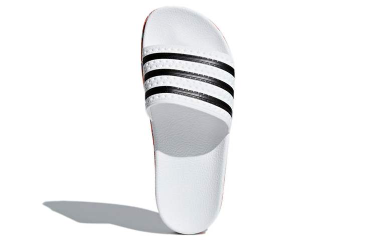 Purchase (W) adidas Adilette Sandales ''New Bold'' B28117
