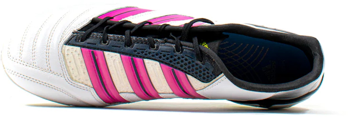 (W) adidas Adipower Predator TRX FG ''Wit Intense Roze'' G41439 Lookbook (W) adidas Adipower Predator TRX FG ''Wit Intense Roze'' G41439