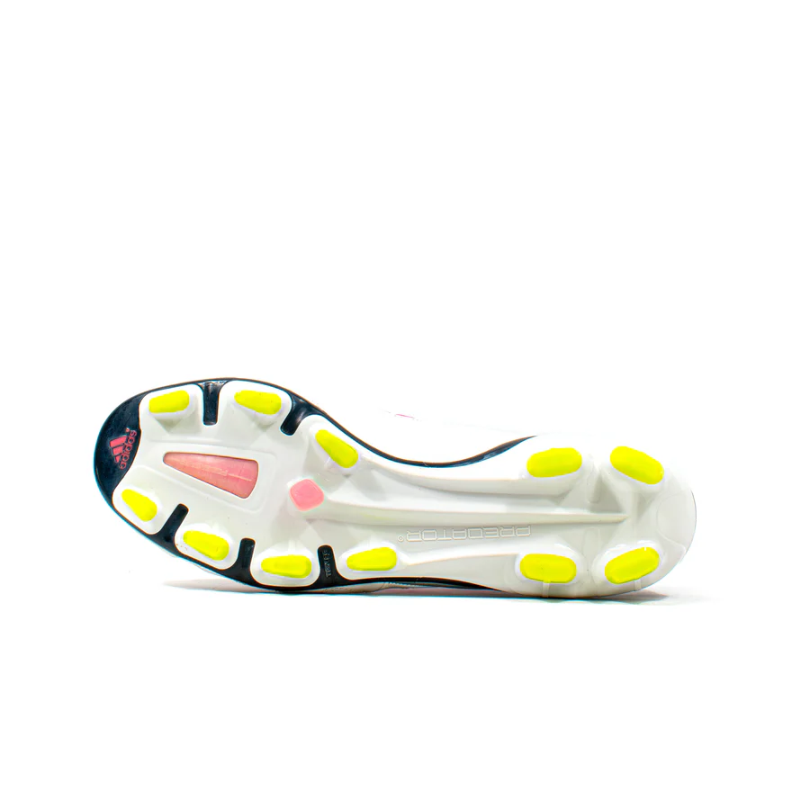 Shop (W) adidas Adipower Predator TRX FG ''Wit Intense Roze'' G41439