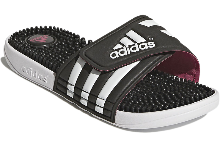 Lookbook (W) adidas Adissage ''Schwarz'' B23253
