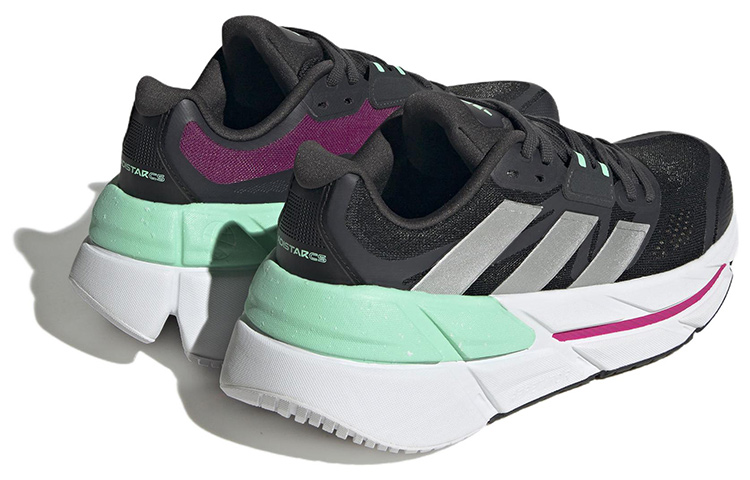 Shop adidas Adistar CS 防滑耐磨輕巧 低筒 跑步鞋 女款 黑