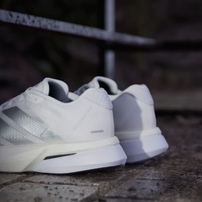 (Women) Adidas Adizero Boston 13 Cloud White/Matte Silver/Dash Grey JS4948 1