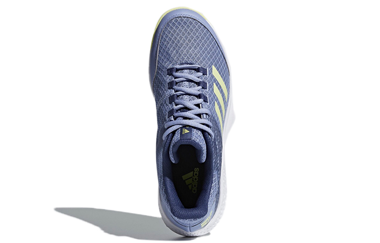 Shop adidas Adizero Club 耐磨低筒網球鞋 女款 湛藍色