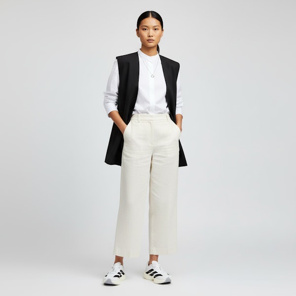 (W) adidas Adizero Evo SL 'Putih Hitam' JH6208 Lookbook (W) adidas Adizero Evo SL 'Putih Hitam' JH6208