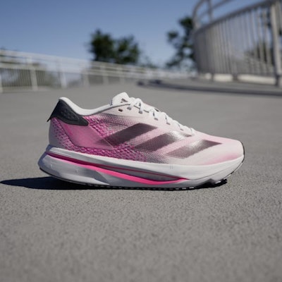 (W) 阿迪达斯 Adizero SL2 '极光金属' IF6767 Lookbook (W) 阿迪达斯 Adizero SL2 '极光金属' IF6767