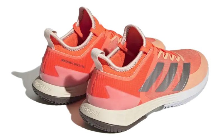 Shop （女款）愛迪達 Adizero Ubersonic 4 '太陽橙陶褐' HQ8392