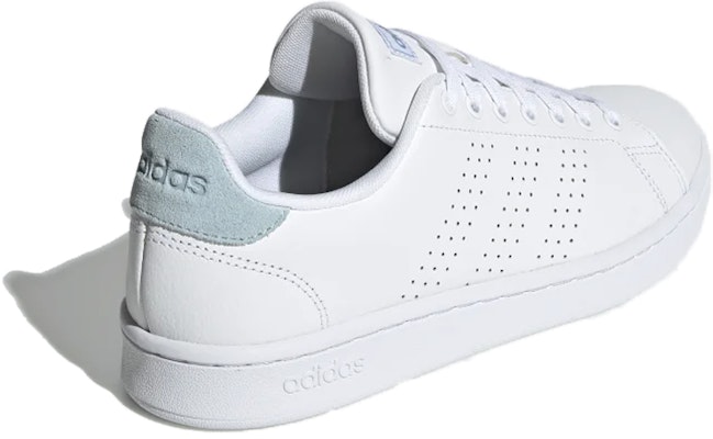 (W) adidas Advantage 'Cloud White' Putih Awan EE8203 Lookbook (W) adidas Advantage 'Cloud White' Putih Awan EE8203