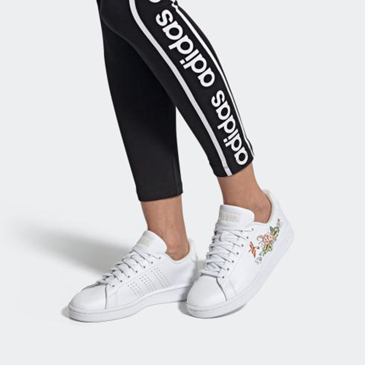 Details for (W) adidas Advantage 'Putih Rio' EF0135