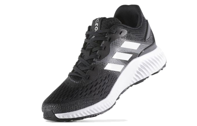 Lookbook adidas Aerobounce 低幫 跑步鞋 女款 黑白
