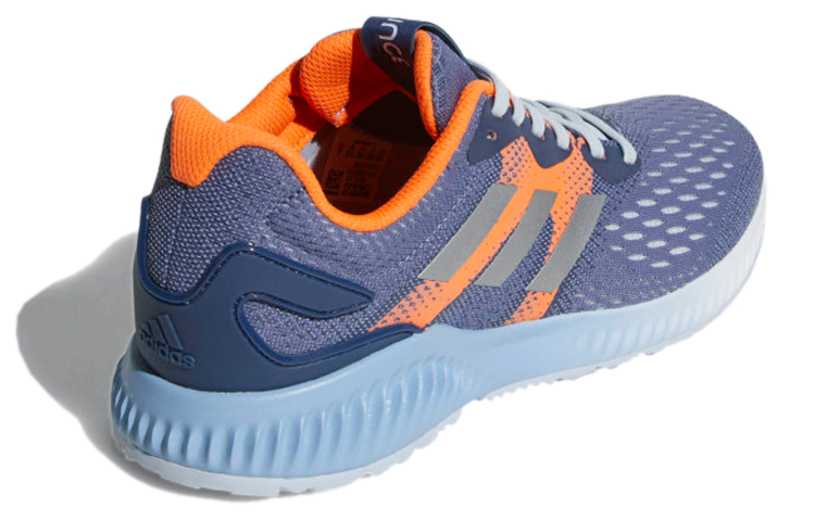 Shop Adidas Aerobounce 低幫 跑步鞋 女款 藍