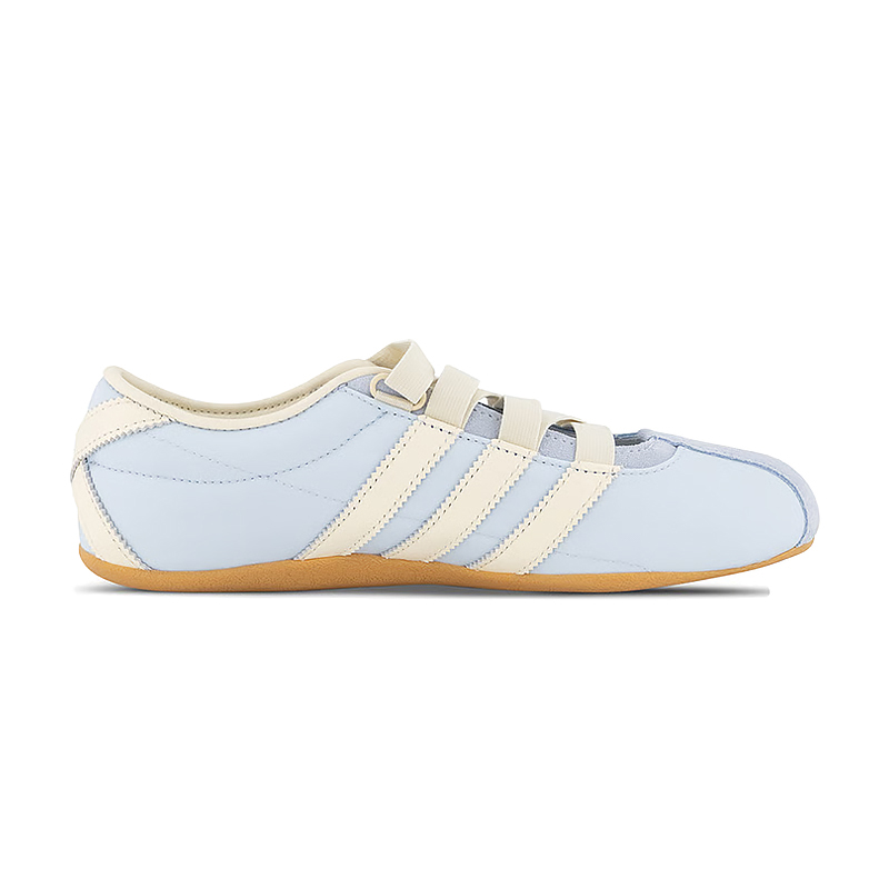 Shop (W) adidas Air Jordan Tokyo MJ Edisi IH4001