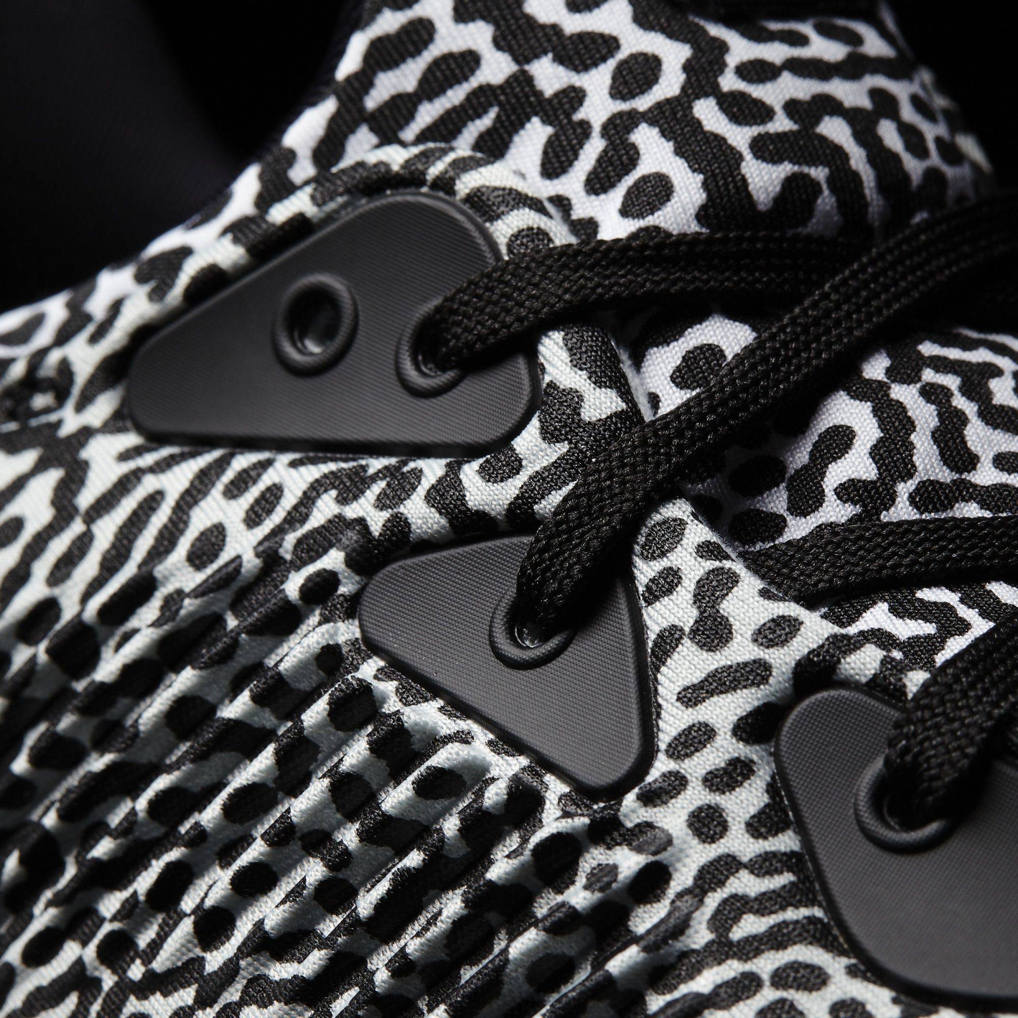 Purchase (W) 아디다스 알파바운스 '모션 캡쳐' (adidas Alphabounce 'Motion Capture') B54367