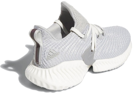 (W) 阿迪达斯Alphabounce Instinct灰色运动鞋 F36732 Lookbook (W) 阿迪达斯Alphabounce Instinct灰色运动鞋 F36732