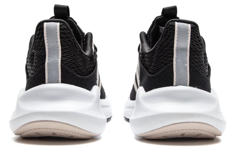 Lookbook adidas 防滑透氣 低筒 跑步鞋 女款 黑色