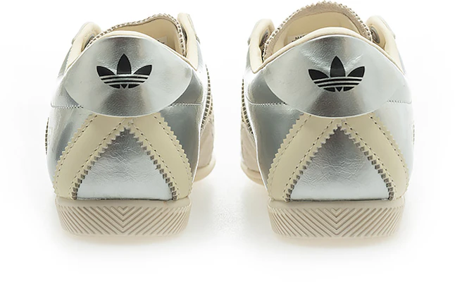 (W) adidas ANFU 球鞋 KI7559 Lookbook (W) adidas ANFU 球鞋 KI7559