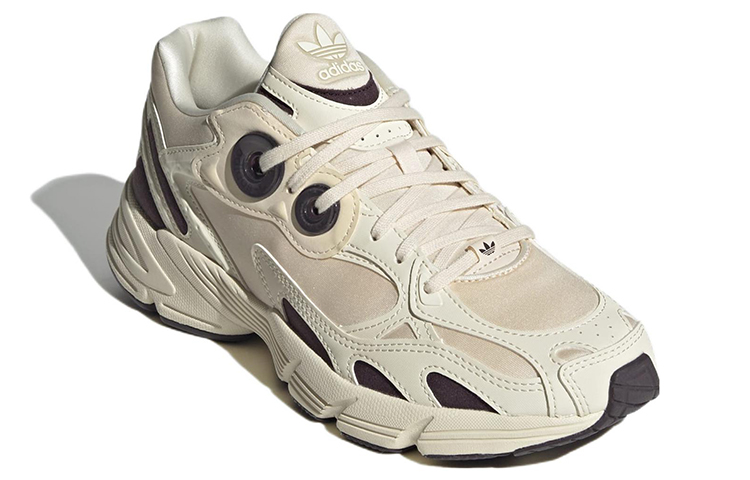 Lookbook (W) (여성) 아디다스 애스티르 '버블티' GY6791 GY6791