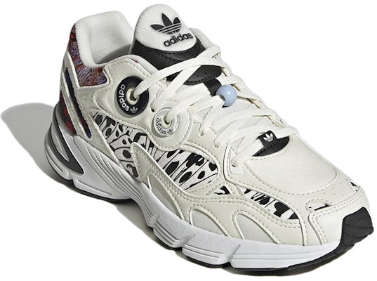 (Women) adidas Astir 'Butterfly' GY9552 Lookbook (Women) adidas Astir 'Butterfly' GY9552