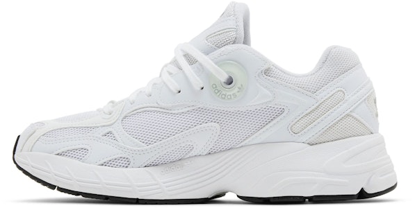 (W) adidas Astir 'Blanco' IE9887 Lookbook (W) adidas Astir 'Blanco' IE9887