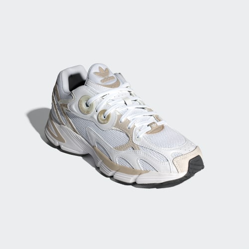 Details for (Women) adidas Astir Sneakers Cloud White/Wonder Beige/Core Black IG6094