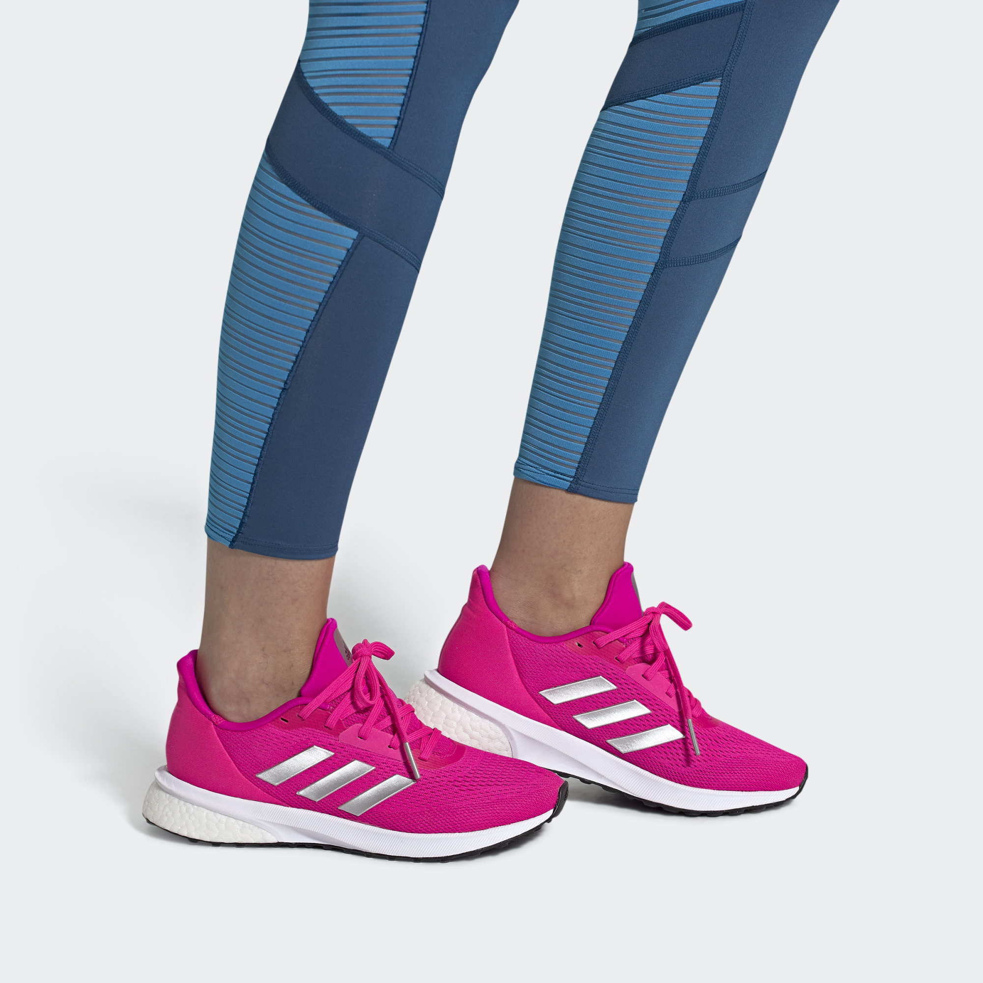 Sizing (W) adidas Astrarun ''Rose'' EG5836