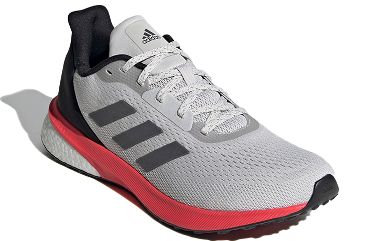 Lookbook (W) adidas Astrarun Grijs/Zwart/Rood FX0499