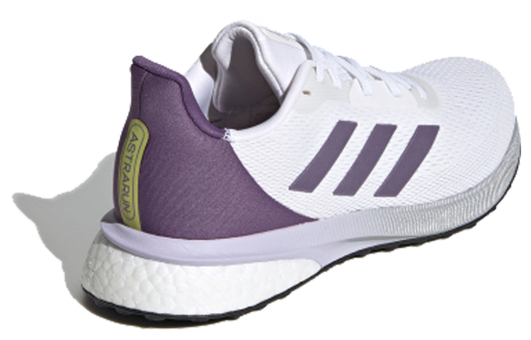 Lookbook (W) adidas Astrarun Weiß/Lila EH1529