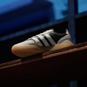 (Women) Adidas Balenciaga Decollete Core Black/Off White/Gum JR3530 Sizing (Women) Adidas Balenciaga Decollete Core Black/Off White/Gum JR3530