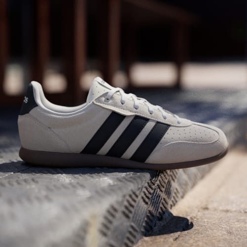 Lookbook (W) adidas Barreda Lo Sneakers Bianco Crema/Nero Core/Carbonio KJ4749