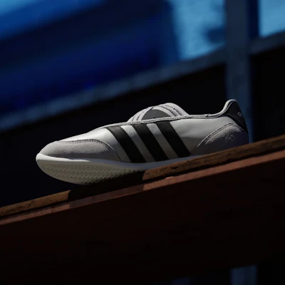 (W) 아디다스 바레다 메리 제인 슈즈 실버 메탈릭/코어 블랙/오프 화이트 HP3520 Sizing (W) 아디다스 바레다 메리 제인 슈즈 실버 메탈릭/코어 블랙/오프 화이트 HP3520