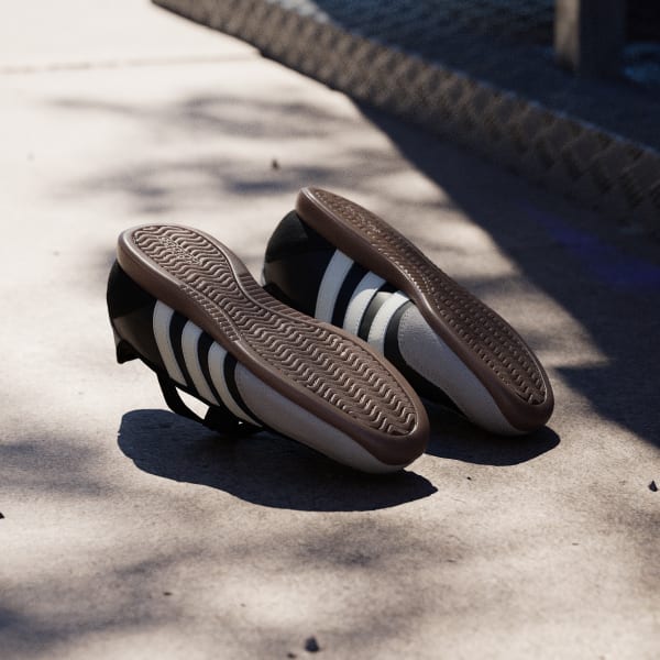 Shop (W) Adidas Barreda Mary Jane Sepatu Hitam Putih Gum HQ7401