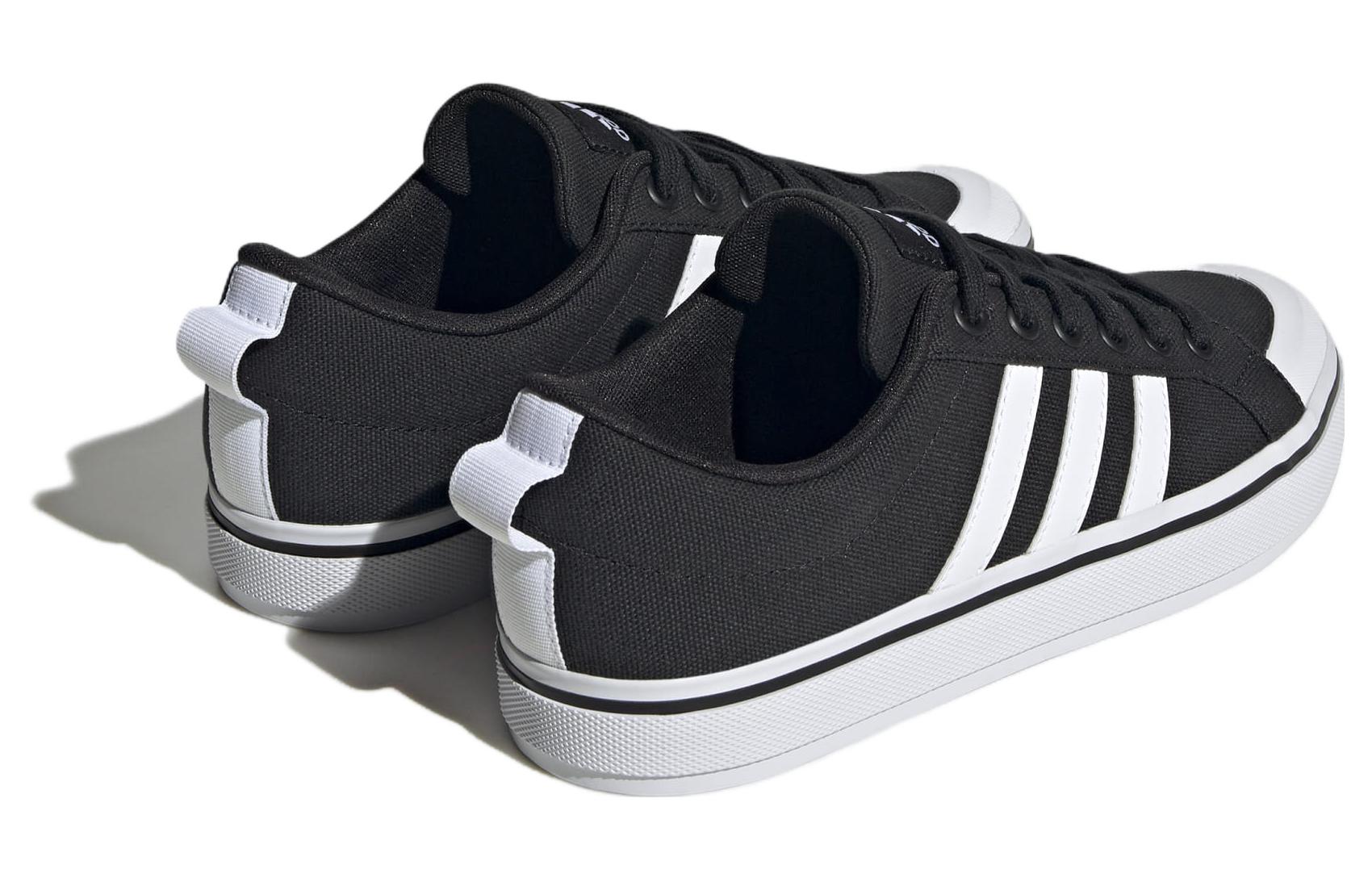 Lookbook (W) adidas Bravada 2.0 Scarpe Skateboard Lifestyle Tela ''Nero Bianco'' HP8001