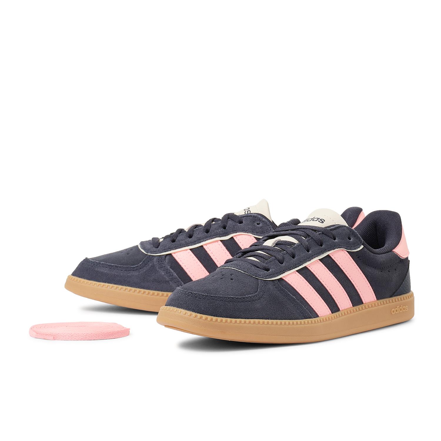 Shop (W) 아디다스 브레이크넷 슬릭 스웨이드 쉐이드/핑크/오프 화이트 스니커즈 IH5467