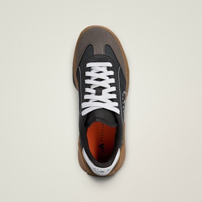 (W) adidas by Stella McCartney Court Boost 'Gum Core' Wanita Sneakers IE3494 Lookbook (W) adidas by Stella McCartney Court Boost 'Gum Core' Wanita Sneakers IE3494