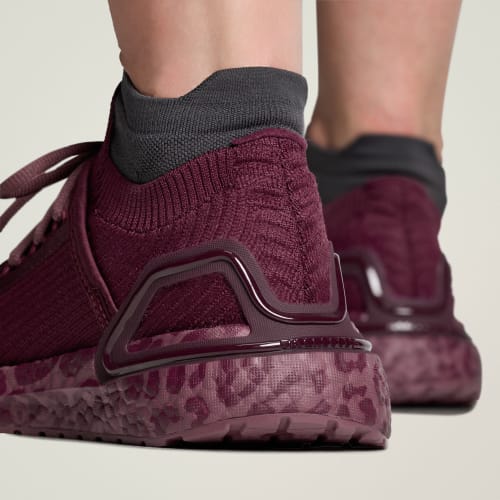 (Women) adidas by Stella McCartney Ultraboost DNA  Running Shoes Maroon/Maroon/Burgundy KH9007