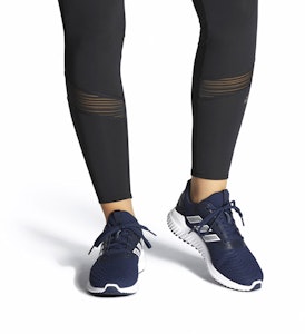 (W) 阿迪达斯Climawarm 2.0蓝色/白色 G28957 Sizing (W) 阿迪达斯Climawarm 2.0蓝色/白色 G28957