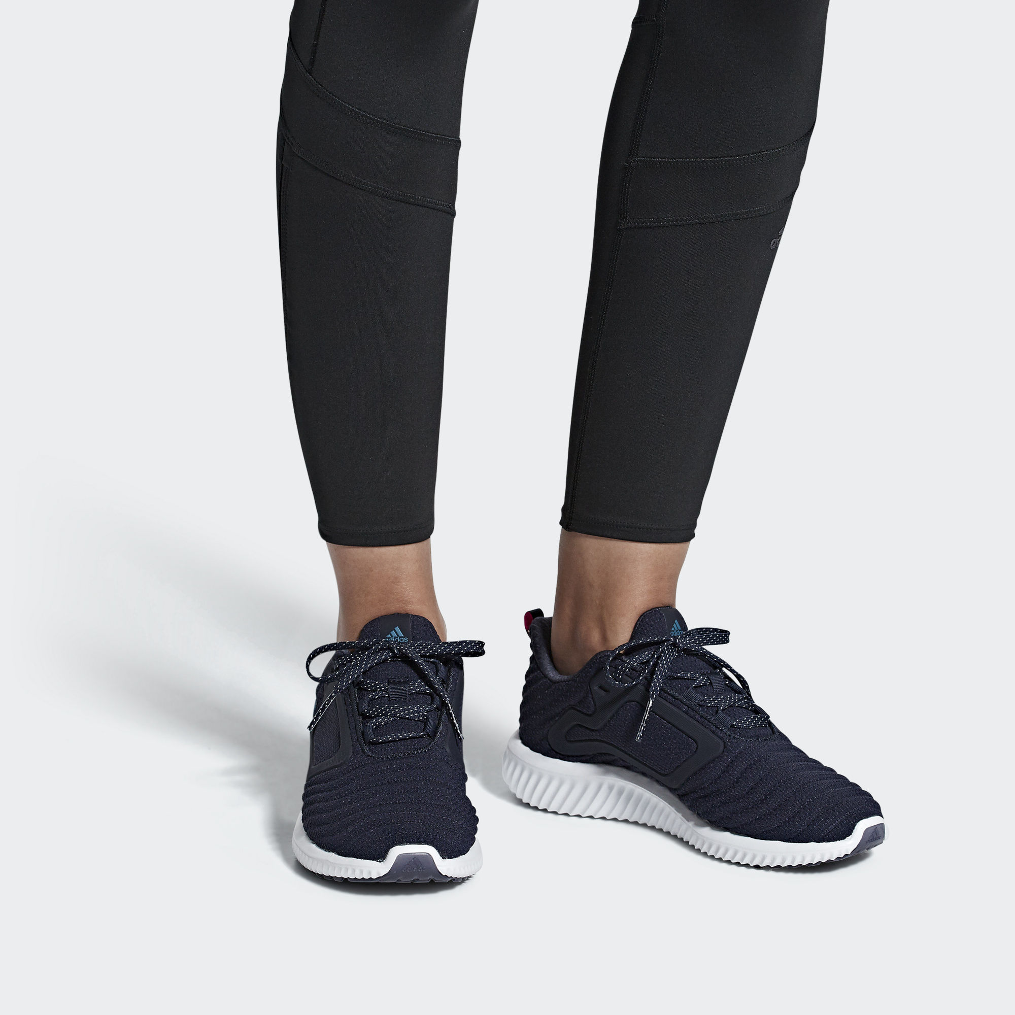 Sizing (W) adidas Climawarm All Terrain ''Navy Ink Blau'' BB6593