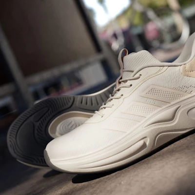 (W) adidas Cloudfoam 緩震 Rapidfit 鞋款 夢幻白/活力橘/純橘 KK3477 2