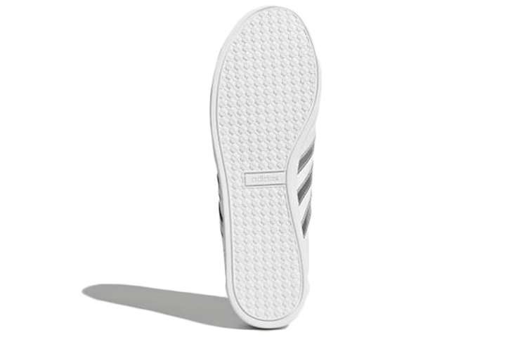 Purchase (W) 아디다스 코네오 QT '메탈릭 실버' DB0135