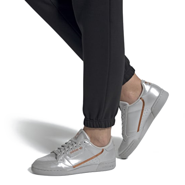 Sizing (W) 아디다스 컨티넨탈 80 그레이 (adidas 컨티넨탈 80 그레이 is also acceptable - slightly shorter) EE5565