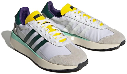 (W) adidas Country XLG 'Putih Hijau Kuning' IF8118 Lookbook (W) adidas Country XLG 'Putih Hijau Kuning' IF8118