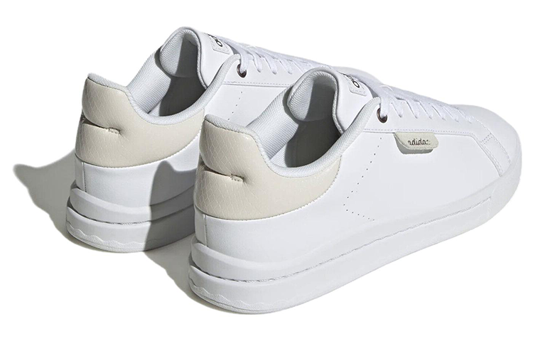Lookbook (W) adidas Court Silk ''Weiß Aluminium'' GZ9691
