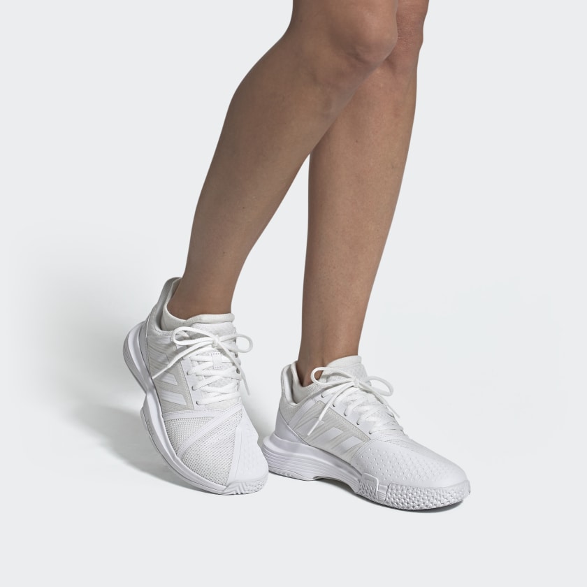 Sizing adidas Courtjam Bounce 女性款 白色