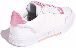 Shop (女性)adidas Courtmaster '白色 清粉色' FY8661