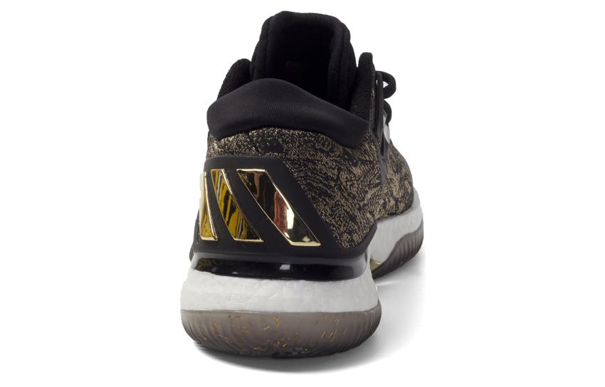 Shop (W) adidas Crazylight Boost 2016 Low Noir CQ0233