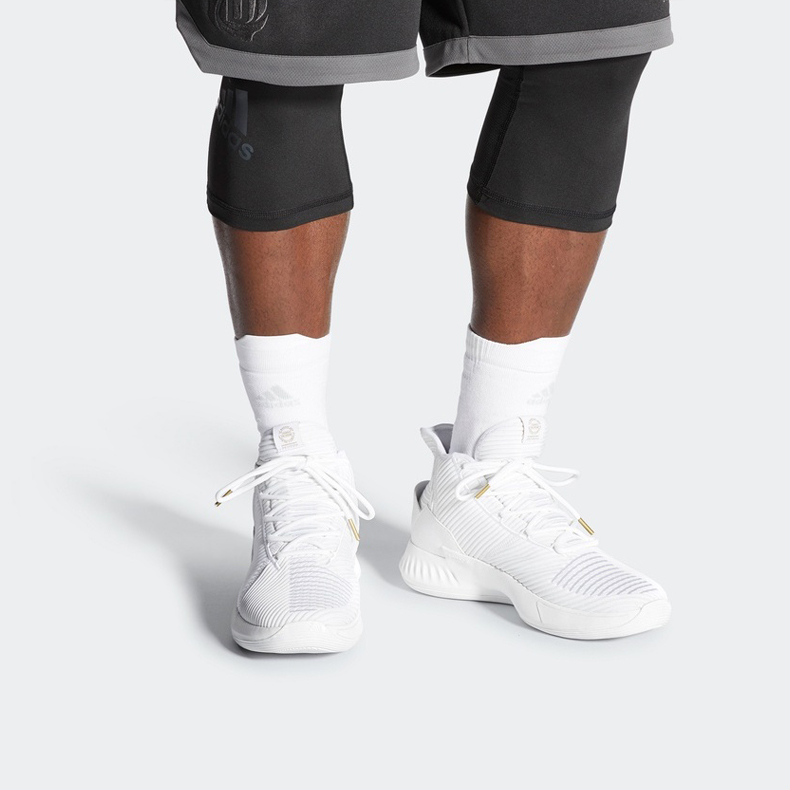 Sizing (W) adidas D Rose 9 Weiß Gold AC7439