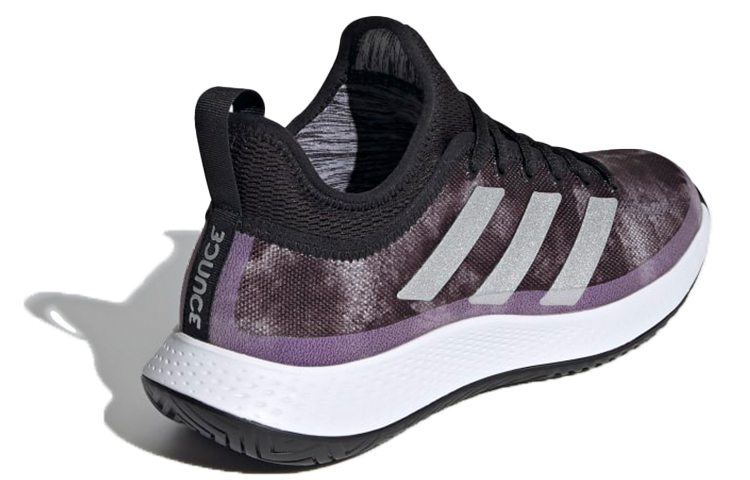 Shop adidas Defiant Generation 多功能黑紫女鞋