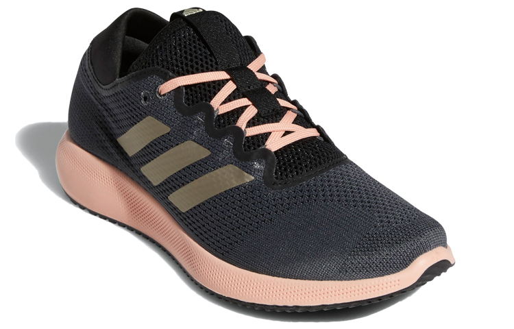 Lookbook adidas Edge Flex 女款 黑灰粉
