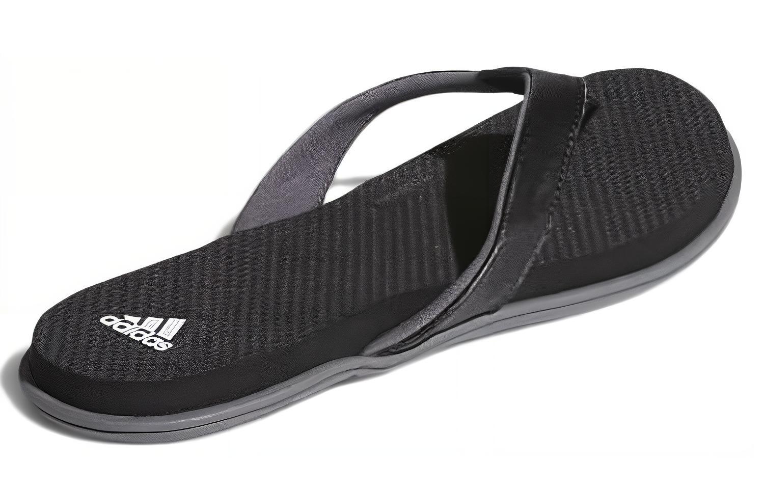 Shop (W) adidas Essentials B41746