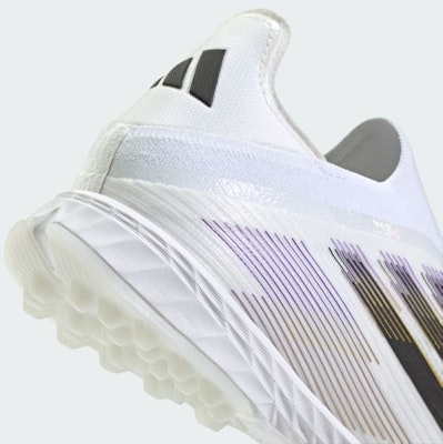(W) 아디다스 F50 프로 LL 터프 축구화 클라우드 화이트/코어 블랙/골드 메탈릭 JQ4024 1